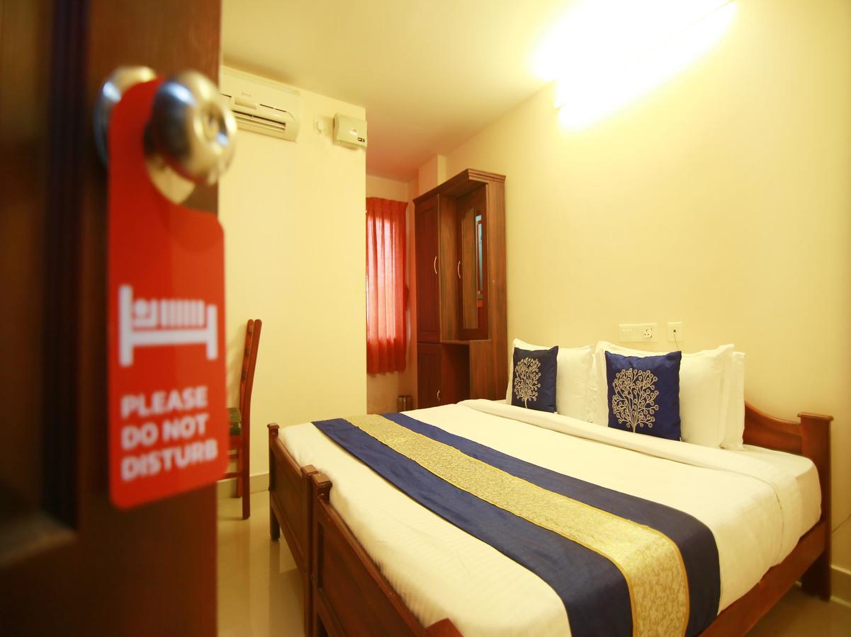 Oyo 4824 Hotel Star Kochi Eksteriør billede
